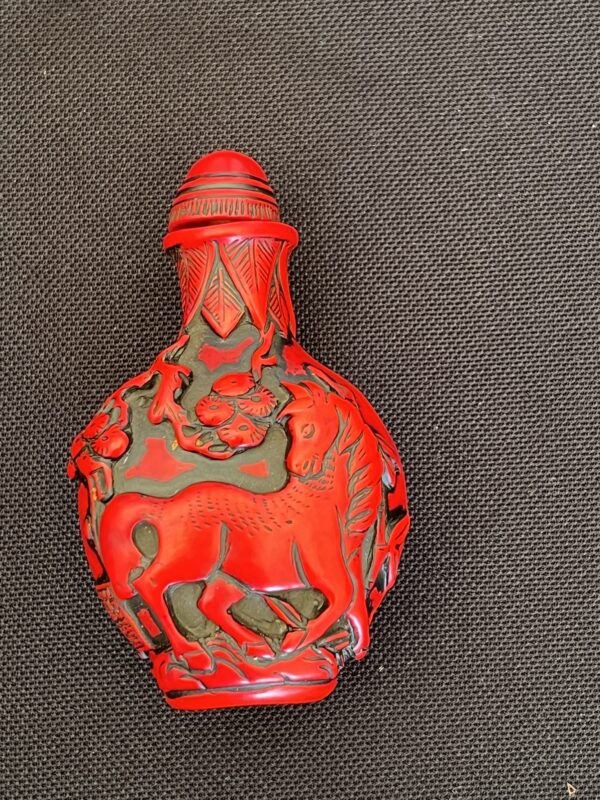 Vintage Red Horse Snuff Bottle